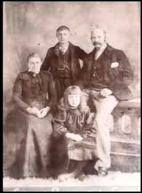 2495-thomas-bates-1850-1932-with-wife-2496-eliza-nee-dartnall-1852-1933-children-george-bessie